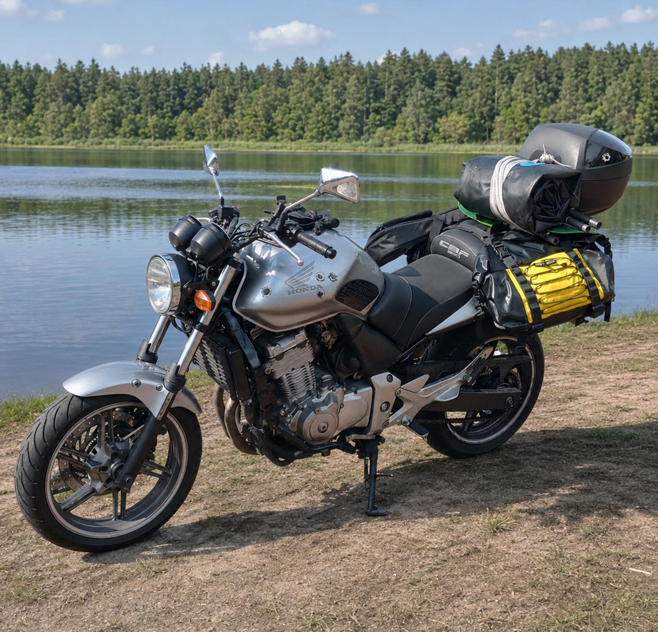 packraft vking grizzly na motocyklu